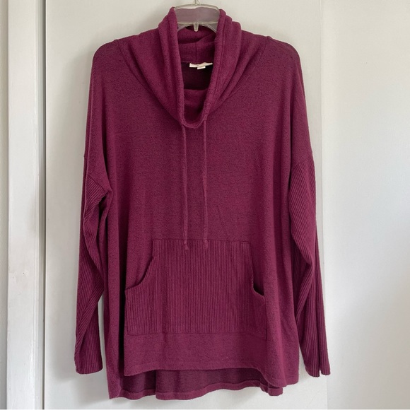 Lightweight burgundy sweater with drawstring cowl collar and front pockets - Picture 1 of 7
